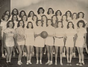 Women's basketball team, 1947